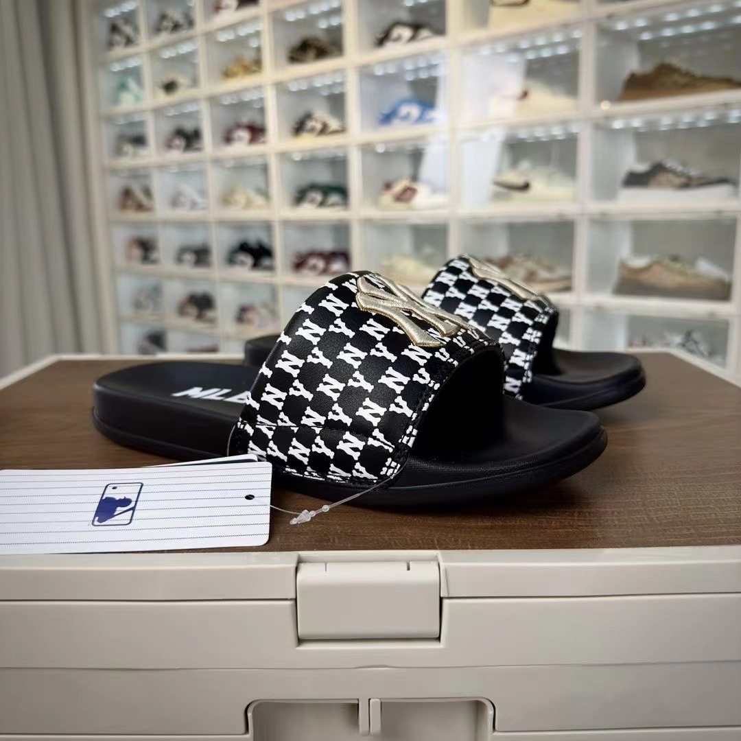 Slippers Men's and Women's Shoes High-grade NY One-word Casual Trend Men's and Women's Fashion Couple Fashion Brand Summer Outer Wear Slippers