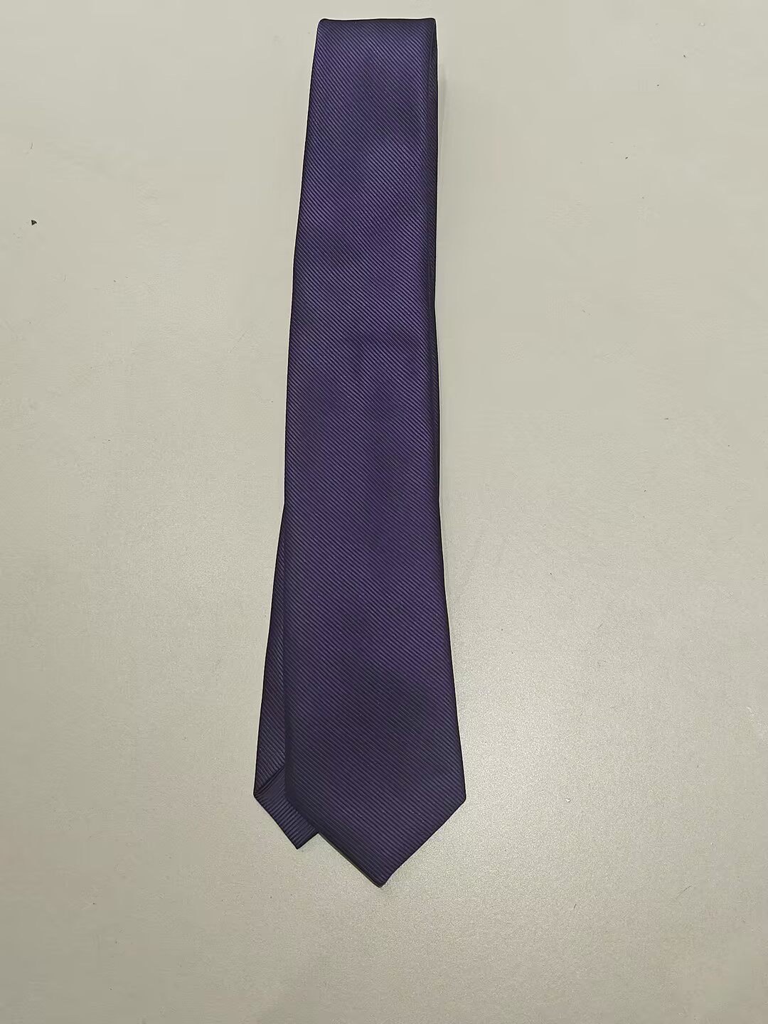 紫スラッシュ細ネクタイ - 約155cm