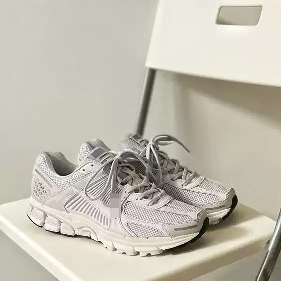 Putian Pure Original High Version Vomero 5 "Oatmeal Tone" Fomolo 5 Generation Retro Sports Jogging Shoes
