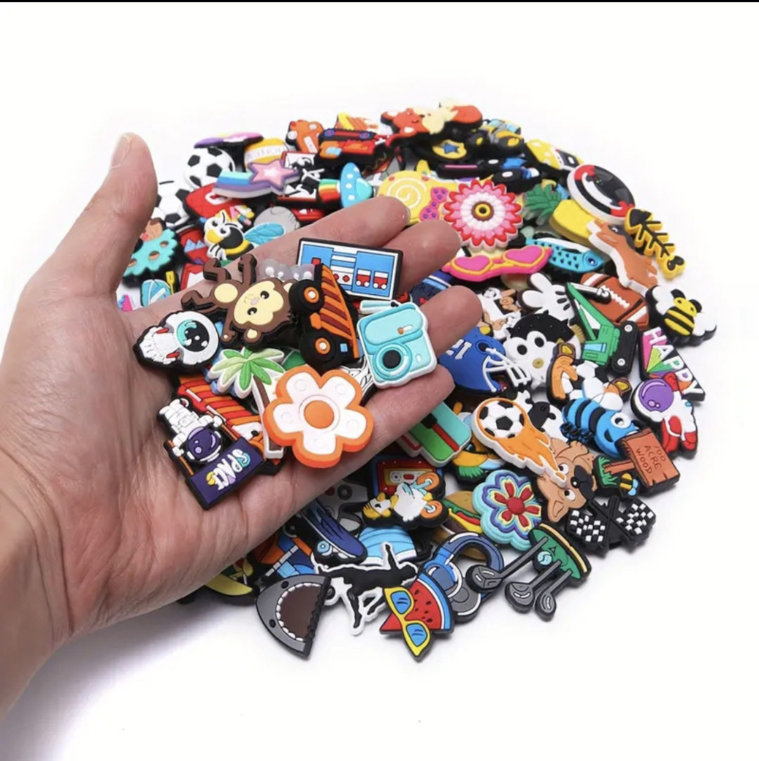 New hole shoes accessories shoes flower shoe buckle 100 suit cute cartoon shoes flower DIY accessories garden shoes accessories