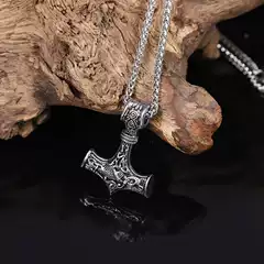 Foreign trade hot selling factory direct retro Nordic Viking Thor hammer Viking men Odin small pendant necklace trendy men