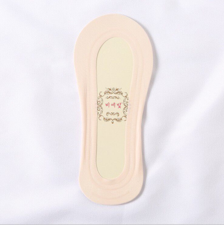 冰丝船袜春夏新款简约潮流浅口女士隐形袜纯色超薄透气硅胶不掉跟