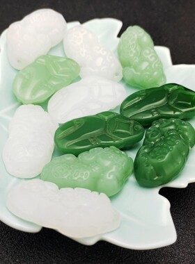 玻璃仿玉貔貅吊坠项链DIY饰品配件时尚精美礼品复古首饰兽图