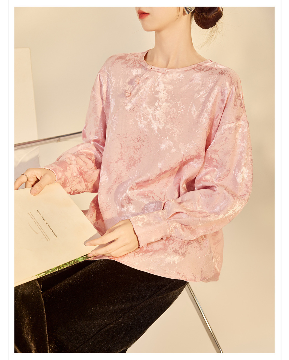 Áo sơ mi nữ dài tay dáng rộng họa tiết hoa dệt jacquard — Hồng đào (giao hàng 7 ngày), Trắng Nguyệt Hoa (giao hàng 7 ngày), Trắng Nguyệt Hoa (Giao hàng trong ngày)