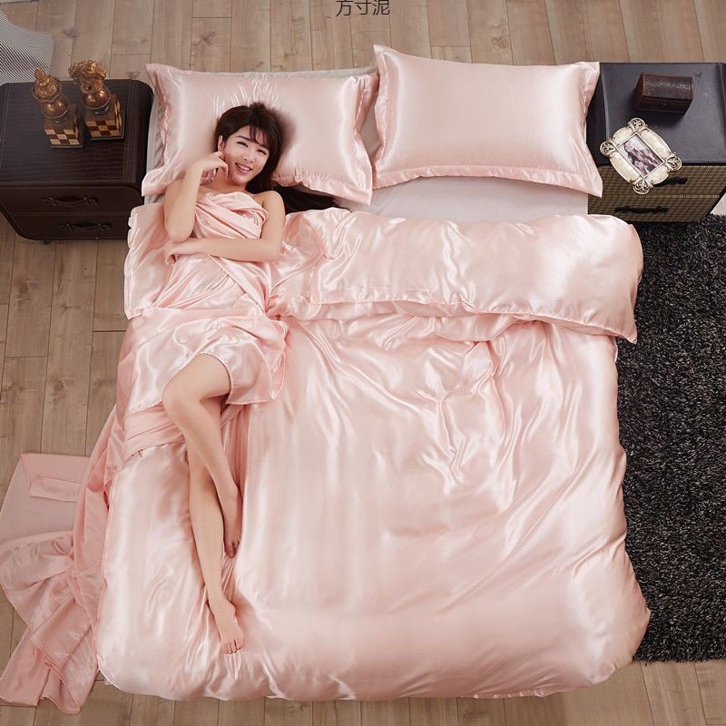 Summer ice silk four-piece quilt cover bedding silky black quilt cover student bed hat three-piece set wholesale