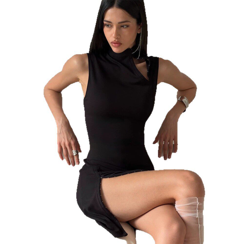 Black Bodycon Mini Skirt Sexy Design Hidden Button Detail Slim Fit Summer Fashion for Parties and Casual Outings