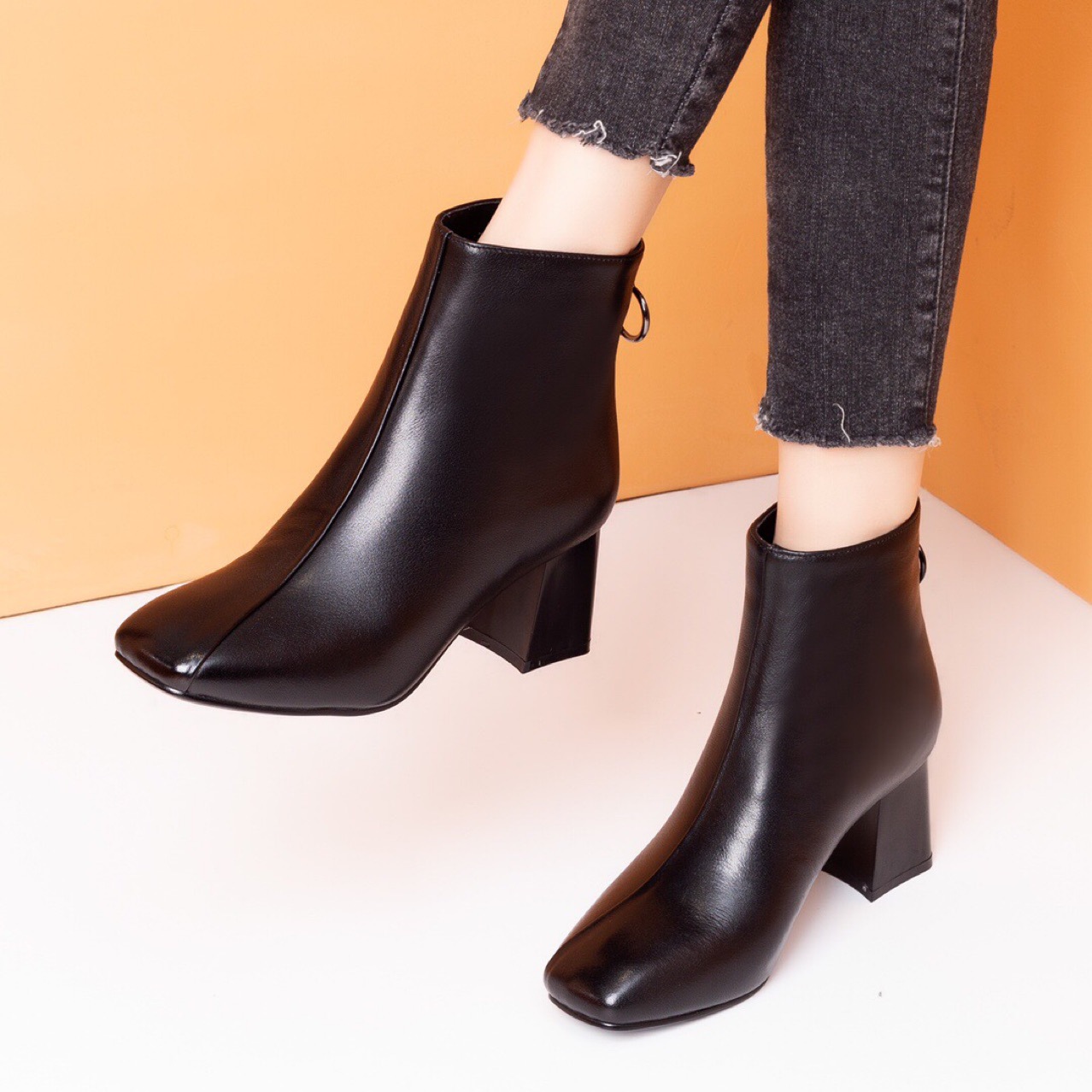 Mã D3788 Giá 1320K: Giày Boot Cổ Thấp Nữ Torehu Gót Vuông Hàng Xuân Thu Đông Giày Dép Nữ Chất Liệu Da Bò G04 Sản Phẩm Mới, (Miễn Phí Vận Chuyển Toàn Quốc).