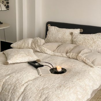 Winter Thickeneded Warm Rabbit Plush Milk Velvet Four-Piece Coral Flannel Quilt Cover Bed Sheetss Bedding