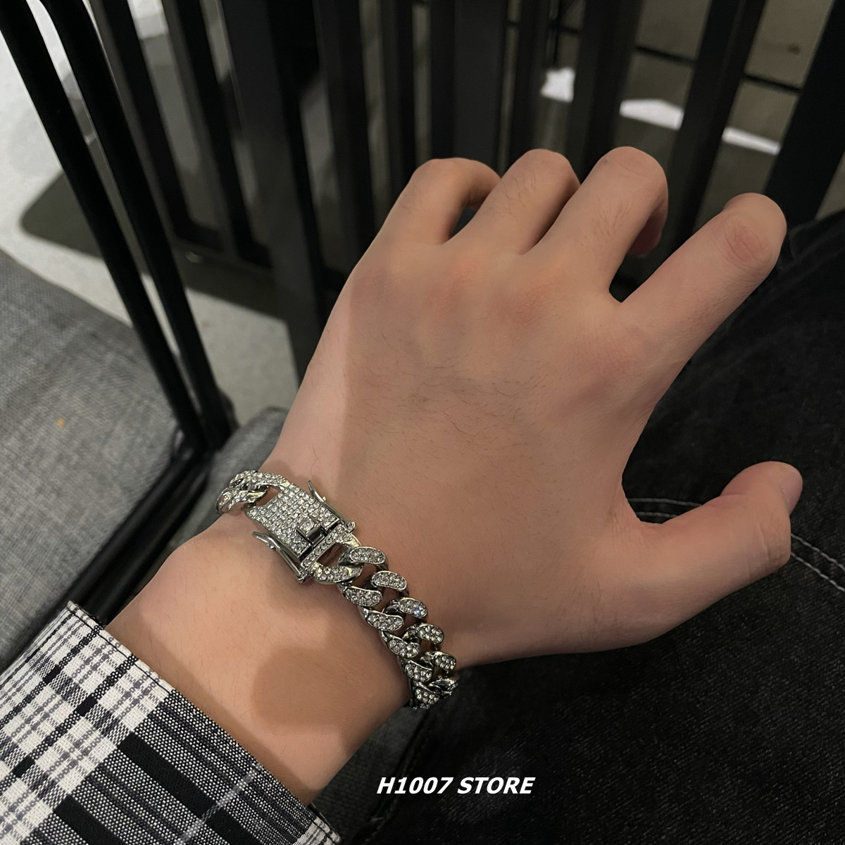 Cross-Border Alloy Jewelry Cuban Bracelet Electroplated Full Diamond Zinc Alloy European and American Hip-Hop Men Hand Jewelry Wholesale
