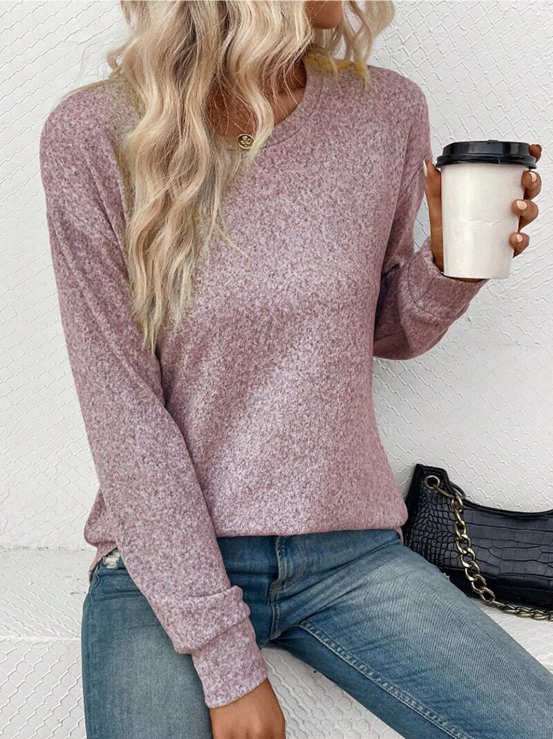 Casual Loose Fit Solid Color Sweater Round Neck Autumn Winter Comfortable Fabric Wholesale Available