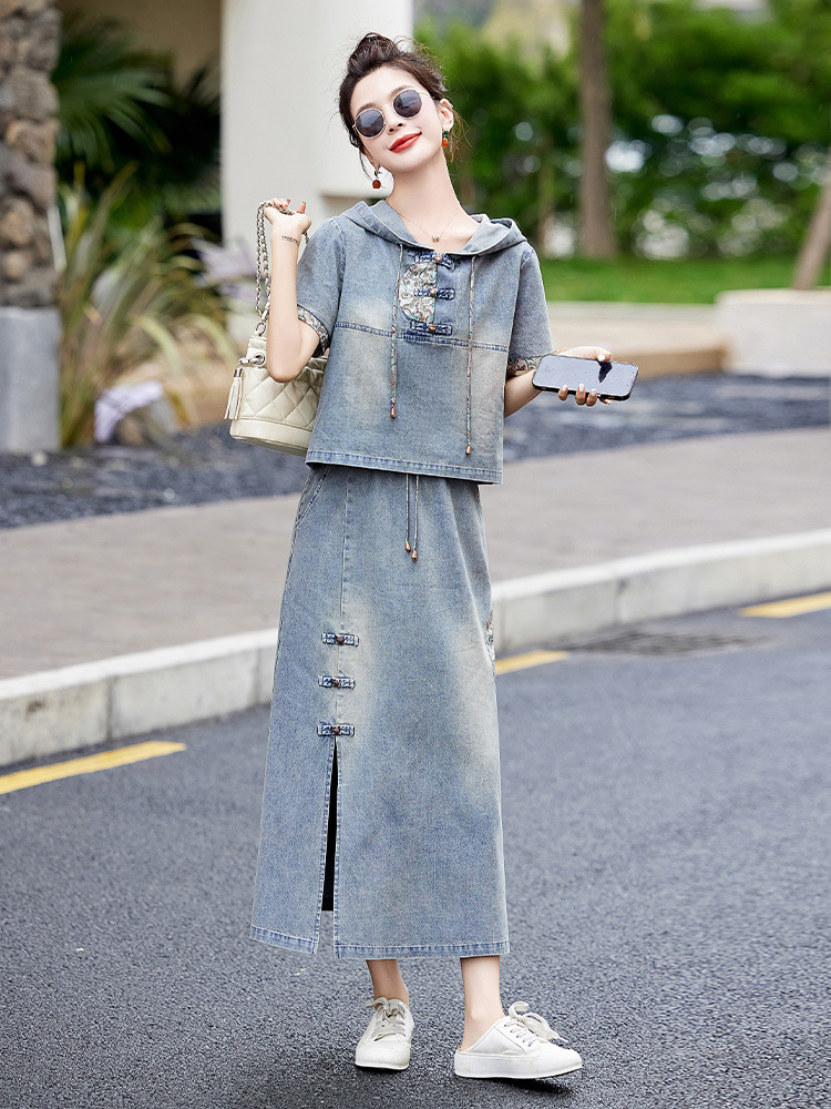 (Mới) Mã K3773 Giá 1880K: Đồ Bộ Nữ Hatdi Cả Bộ 2 Món Hàng Mùa Hè Phục Cổ Cổ Điển Thêu Họa Tiết Hoa Thời Trang Nữ Chất Liệu Jean Bò G05 Sản Phẩm Mới, (Miễn Phí Vận Chuyển Toàn Quốc).