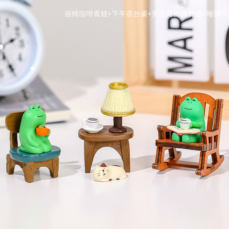 Ruijie Cartoon Cute Frog Ornament Office Desktop Stress Relief Decoration Good Item Workstation Decoration Gift Figurine