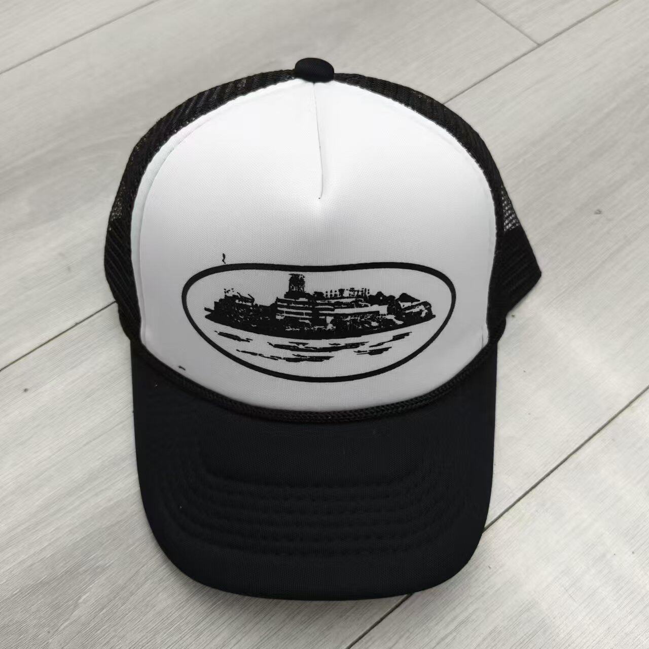 Cross-border U.S.-tide truck caps, summer-receiving shivers, shivers in the street.