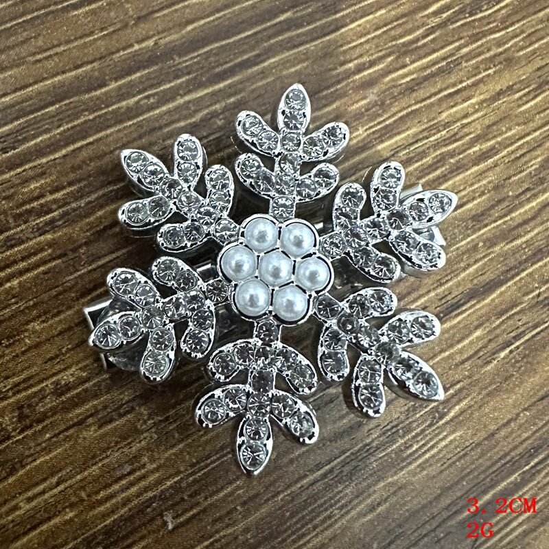 超闪水钻珍珠雪花小鸭夹高颜值圣诞节温柔可爱发卡冬季新款头饰女