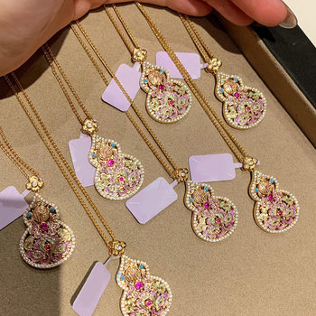 Trendy Enamel Gourd Pendant Necklace with Sparkling Diamonds from Xiaohongshu, High-End Autumn and Winter Sweater Chain, Collarbone Chain, Available for Wholesale