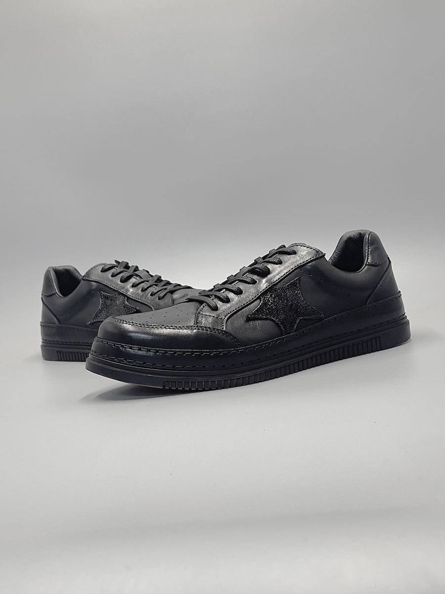 Giày sneaker da bò nam màu trơn cổ điển đơn giản — Màu đen, Màu cà phê