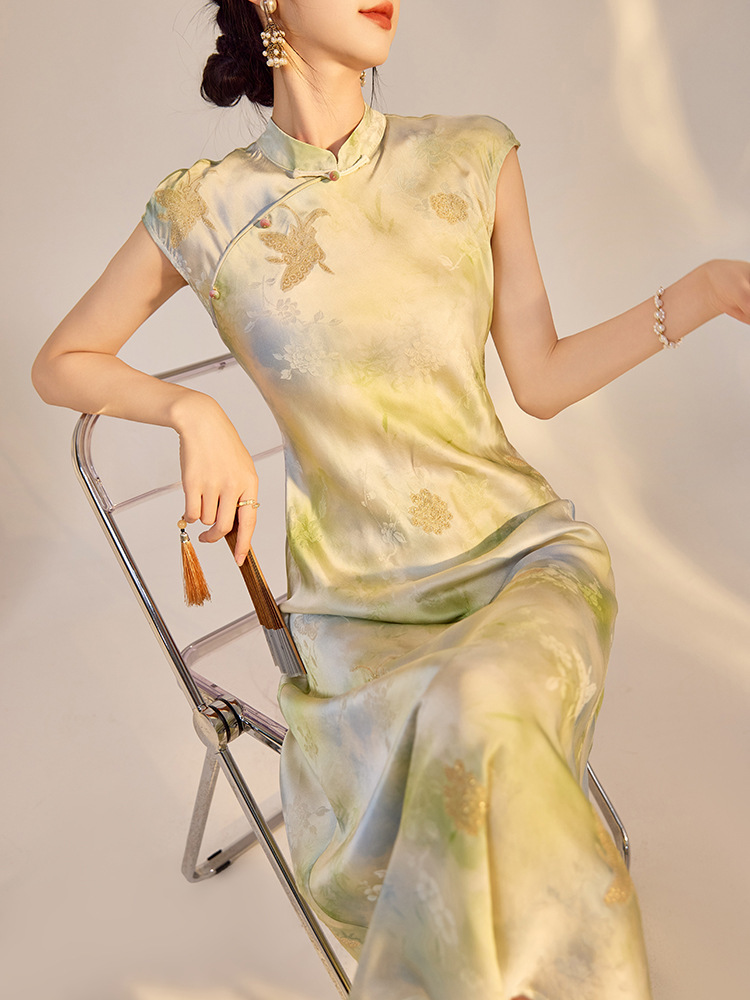 Đầm dáng sườn xám cổ đứng không tay họa tiết hoa in, ôm body thanh lịch — Màu xanh lam (giao hàng trong 7 ngày), Màu xanh lam (phát hành trong cùng ngày)