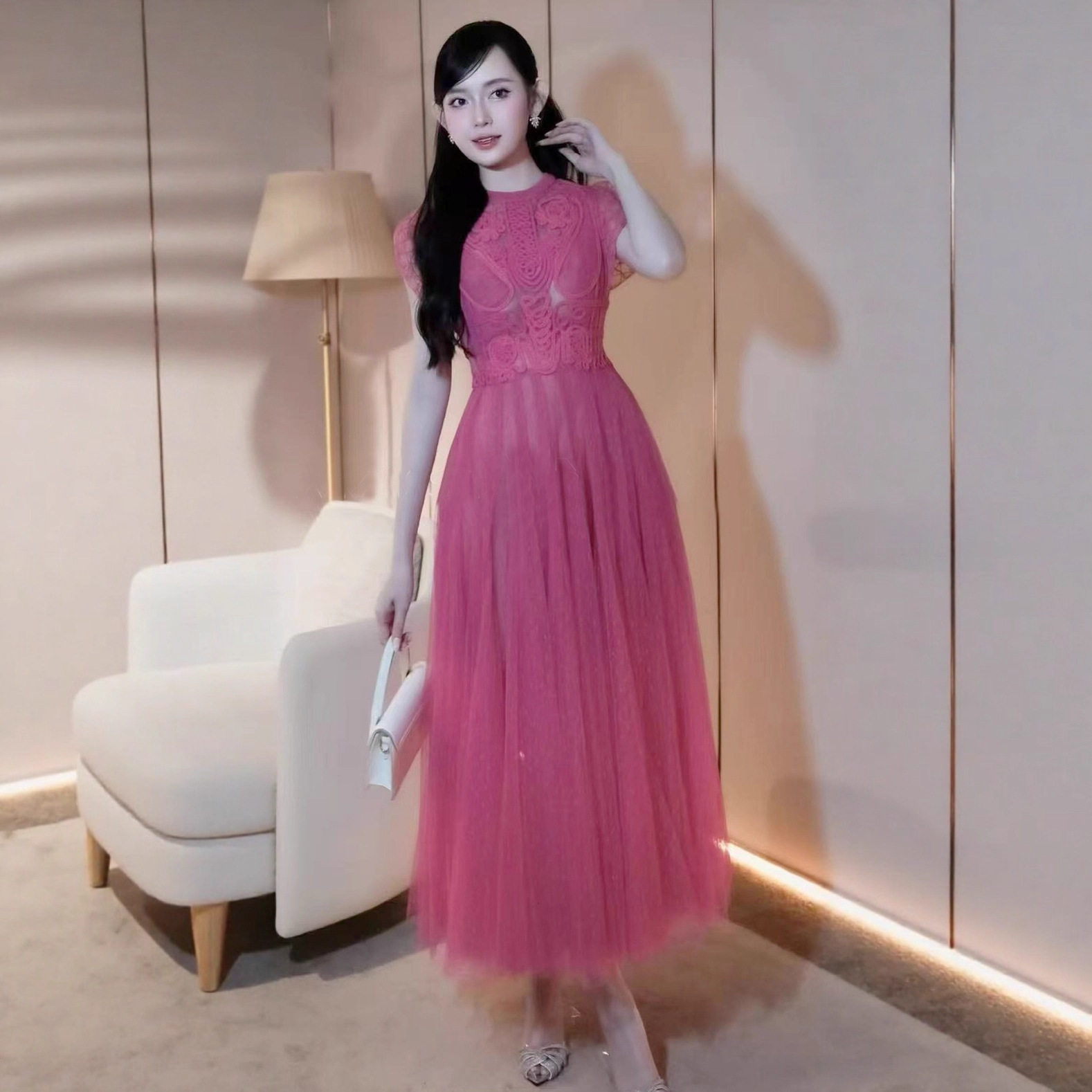 Đầm maxi ren thêu hoa cổ tròn tay ngắn eo cao phong cách Pháp — Hồng đỏ chi tiết 2