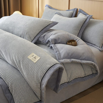 Muji Style Winter Thickeneded Milk Velvet Bed Four-Piece Set High-End Coral Velvet Bed Bed Sheets Quilt Cover Double-Sided Velvet Bedding