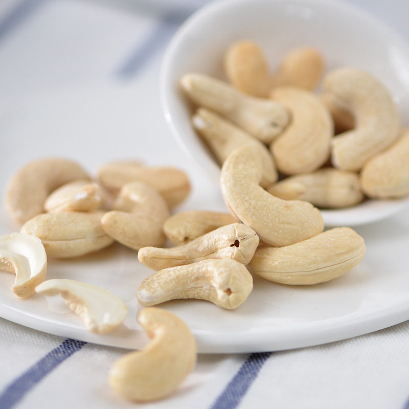 Original Flavor Cashew Nuts Canned 500g New Arrival Cooked Raw White Dried Fruit Vietnamese Cashew Peeled Casual Snacks Nut Snacks