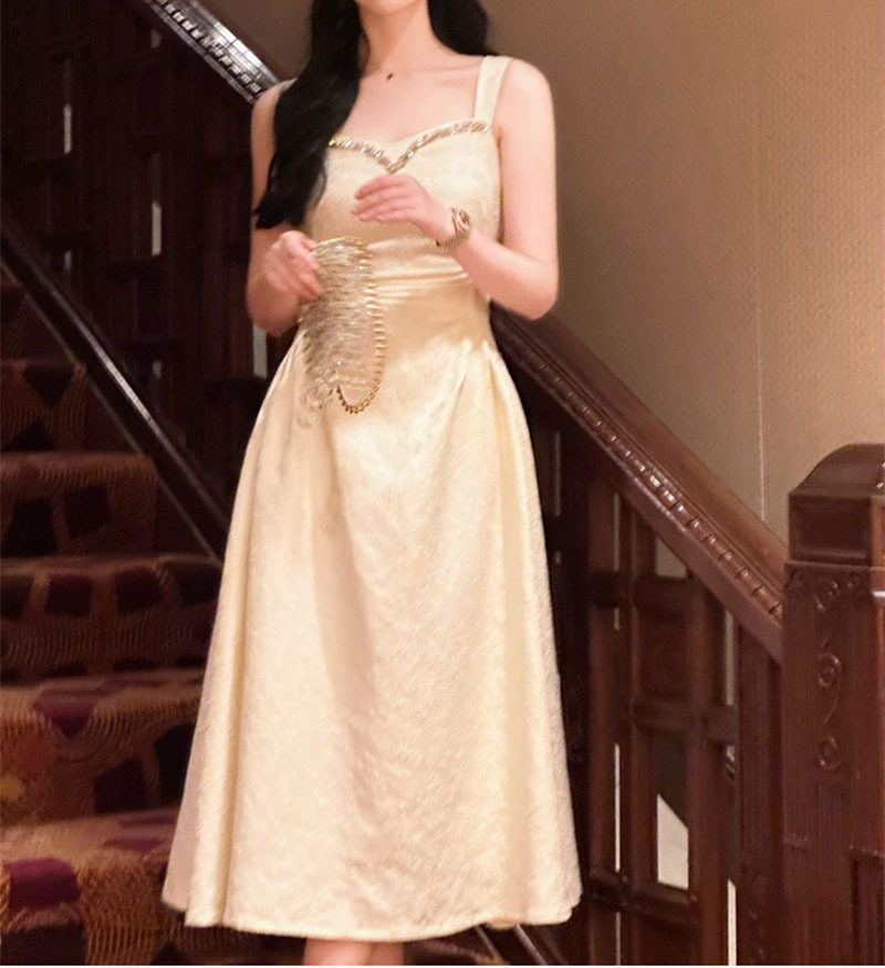 Đầm maxi nữ thắt eo cổ tròn tay ngắn ren hoa 3D — Đen, Xanh dương chi tiết 4