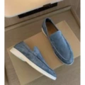 Gray blue