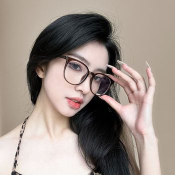 Korean Style Ultra-light Glasses Frame for Women, Finished Large Frame, Plain Internet Celebrity Glasses, New Frosted Big Face, Slimming Look Flat Glasses