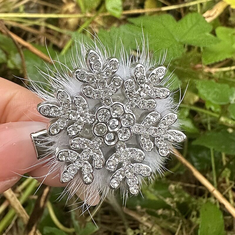 超闪水钻珍珠雪花小鸭夹高颜值圣诞节温柔可爱发卡冬季新款头饰女