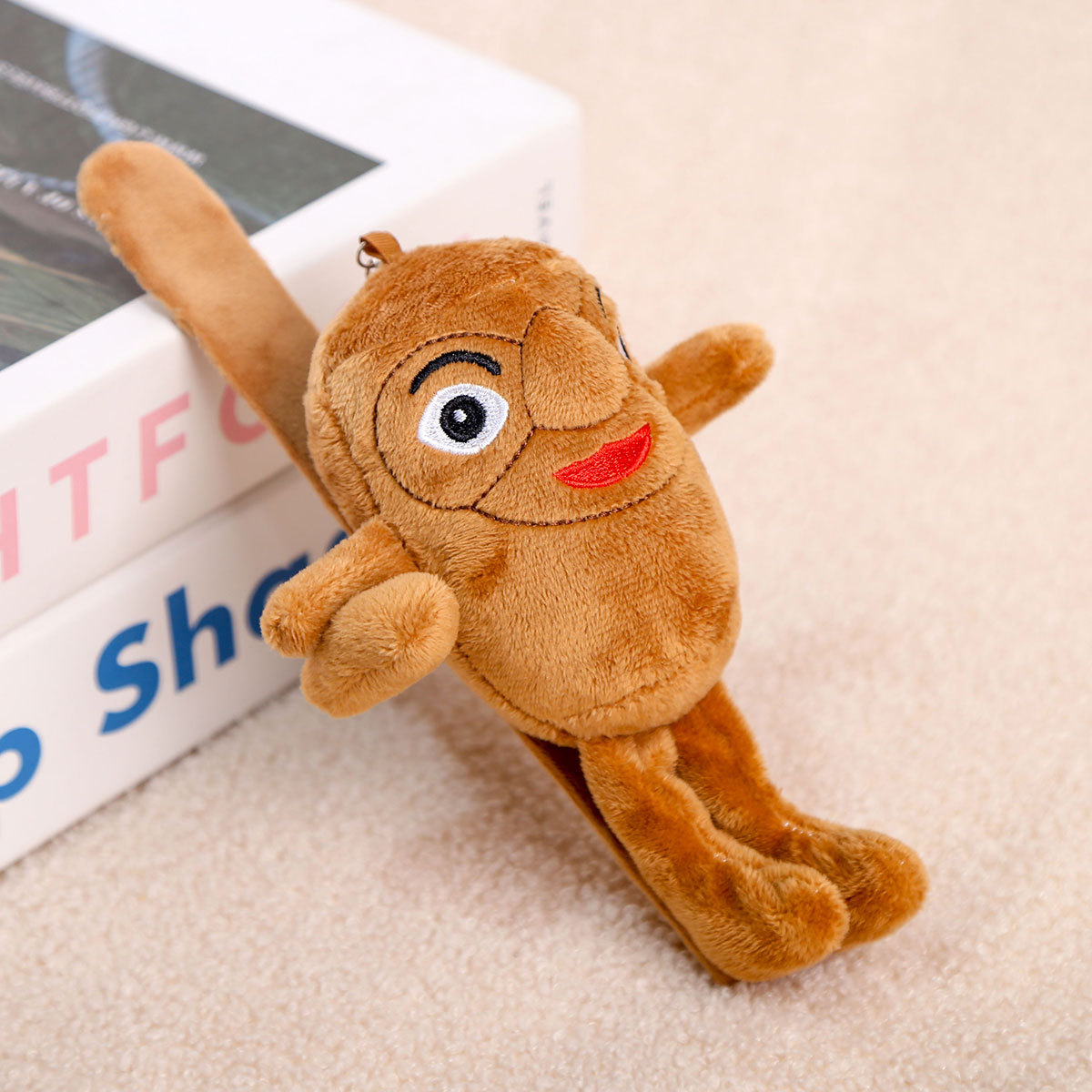 融合山海经啪啪圈手环毛绒玩具跨境木棍人玩偶公仔批发国外布娃娃