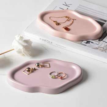 Ins cute cloud jewelry storage plate jewelry swing plate irregular cloud ceramic tray manufacturers wholesale