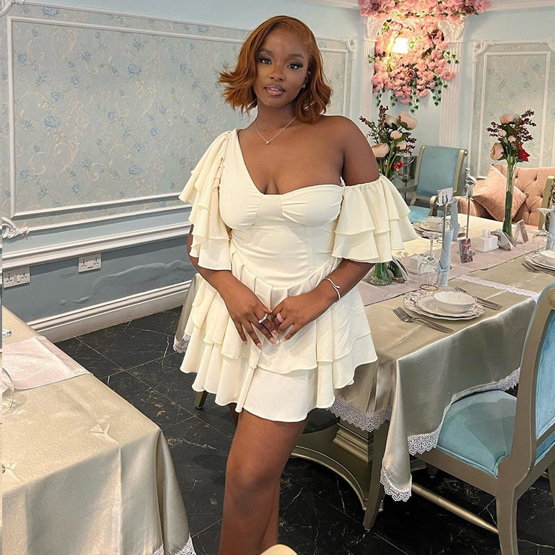 European Style Asymmetrical Ruffled Neck Short Sleeve Dress Solid Color Pleated Design Cake Hem Winter Fashion