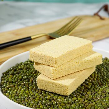 Northeast old-fashioned handmade green bean cake nutrition breakfast office snack green bean cake pastry traditional snack