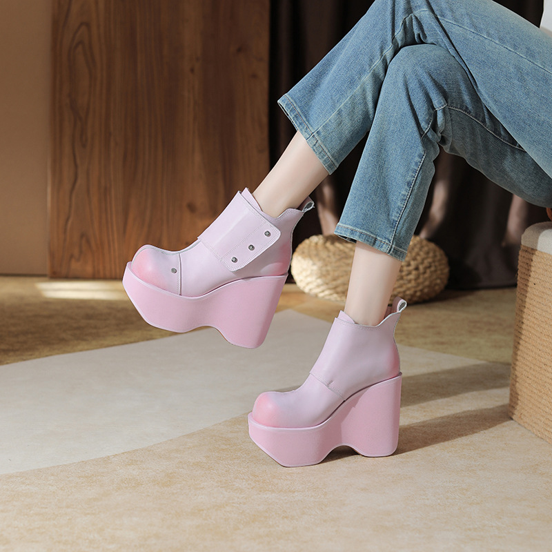 Giày Boot Cổ Thấp Nữ Chất Liệu Da Bò Cao 12cm Tăng Chiều Cao Đế Xuồng Đế Cao Phục Cổ Cổ Điển