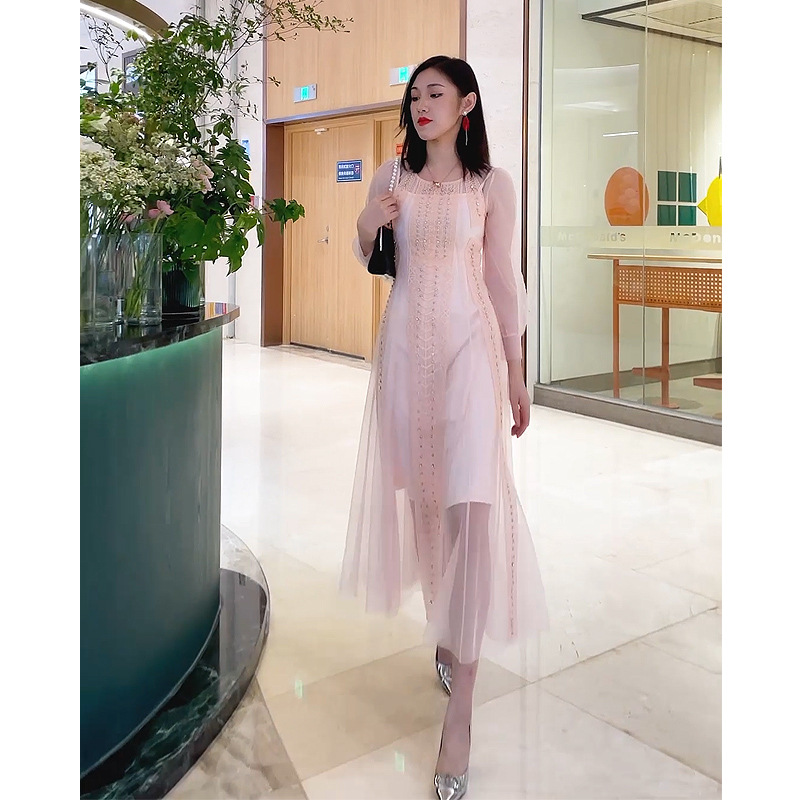(Mới) Mã K4954 Giá 1300K: Áo Hai Dây Nữ Dotdhi Lưới Mỏng Hàng Mùa Xuân Thu Đông Hai Dây Hở Vai Thời Trang Nữ Chất Liệu G04 Sản Phẩm Mới, (Miễn Phí Vận Chuyển Toàn Quốc).