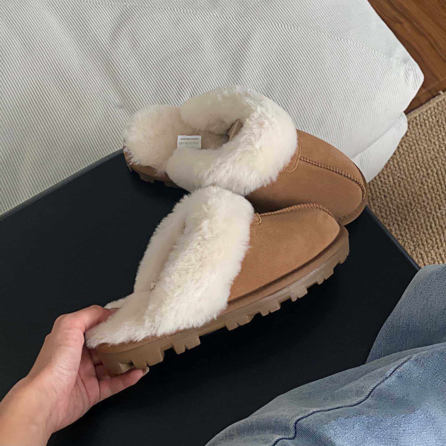 Henan Sangpo Baotou Star Slippers for Men and Women, Baotou Home Slippers, Wool Qian Songyi Same Style Wool Flat Fur Slippers