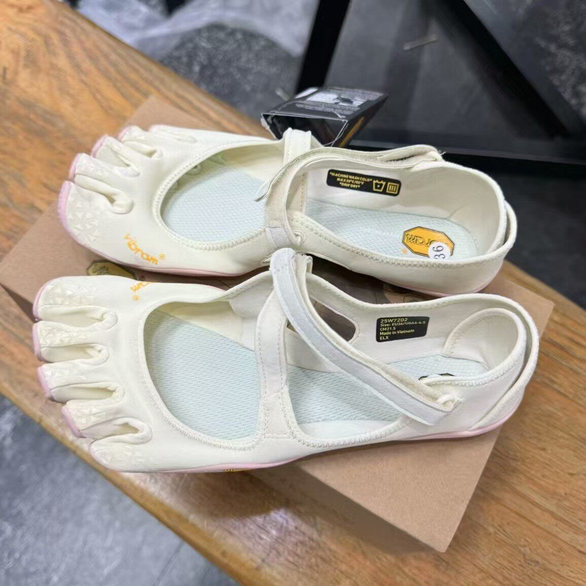 รองเท้าโยคะ V-Soul Fivefingers นำเข้าจากต่างประเทศ รองเท้าห้านิ้วสำหรับพิลาทิส กีฬา ฟิตเนส และเต้นรำ สำหรับผู้หญิง