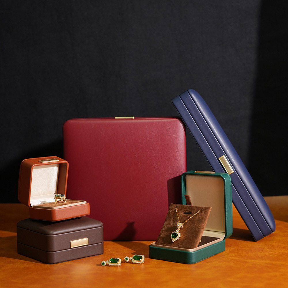 Gold Label Pu Leather Jewelry Packaging Box Proposal Ring Box Gold Necklace Box Jewelry Packaging Box Source Factory Wholesale