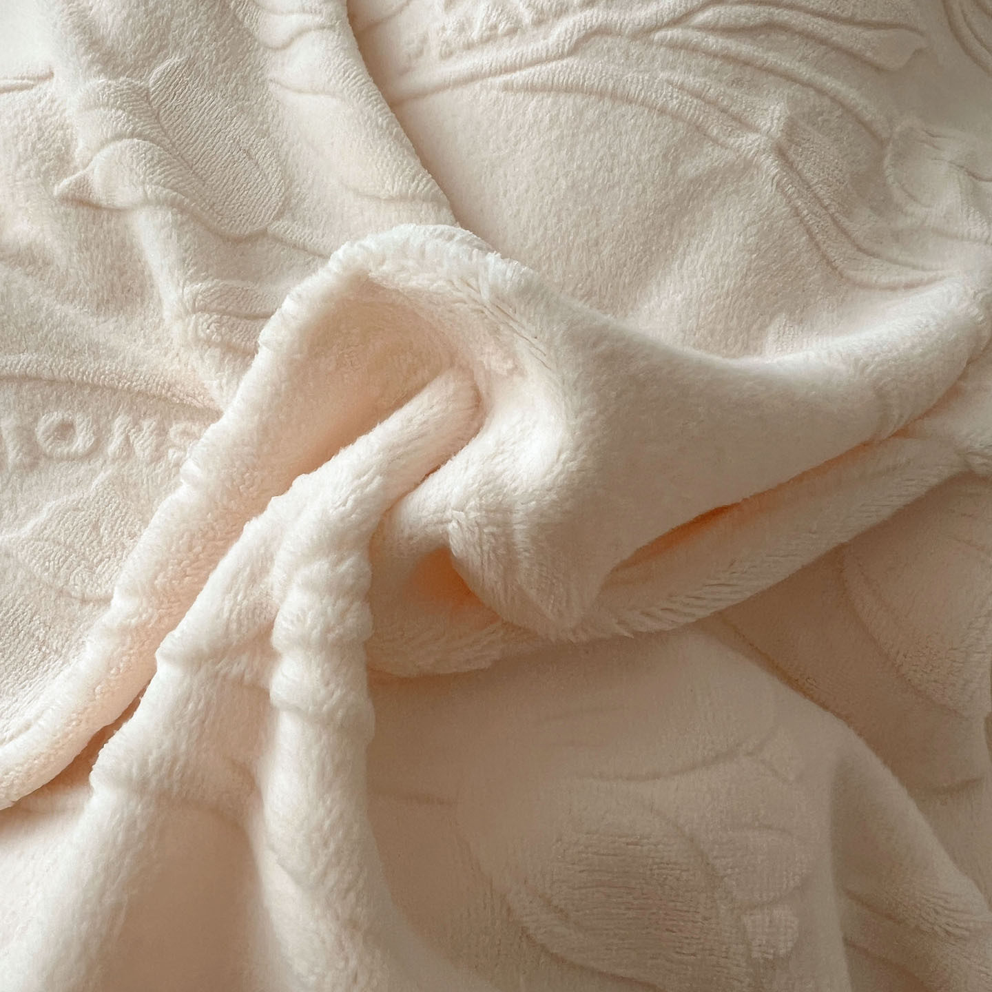 Milk Velvet Four-Piece Set, Wabi-Sabi Ins Style, Solid Color, Chanel-Style Four-Piece Set, Girls' Dormitory Home Textiles, Warm Winter Style, Wholesale