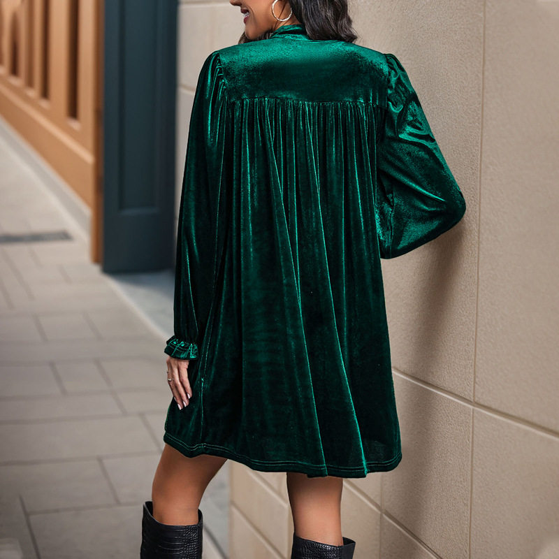Vintage Style Green Velvet Dress Loose Fit Short Length Autumn Winter Fashion Wholesale Available