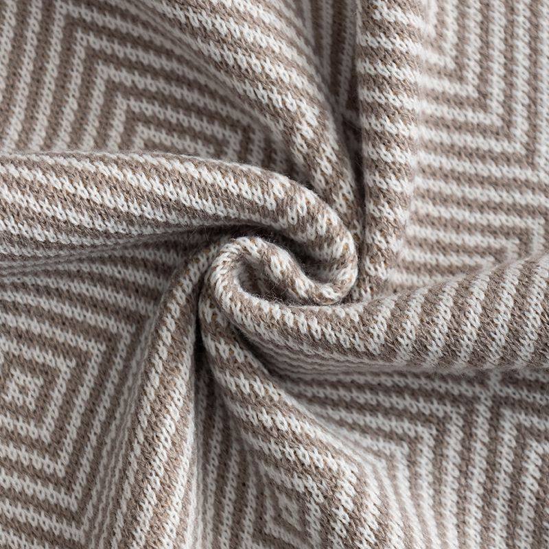 Scandinavian Style Accessible Luxury Acrylic Knitted Blanket Herringbone Pattern Casual Fashion Throw Blanket Aviation Blanket Skin-Friendly and Soft