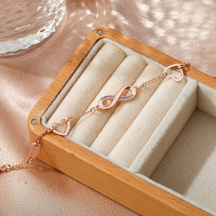 Cross-Border Simple and Fashionable 8-Shaped Bracelet Heart-Shaped Diamond Bracelet Hand Ornaments Street Stall Night Market Yiwu Small Commodities