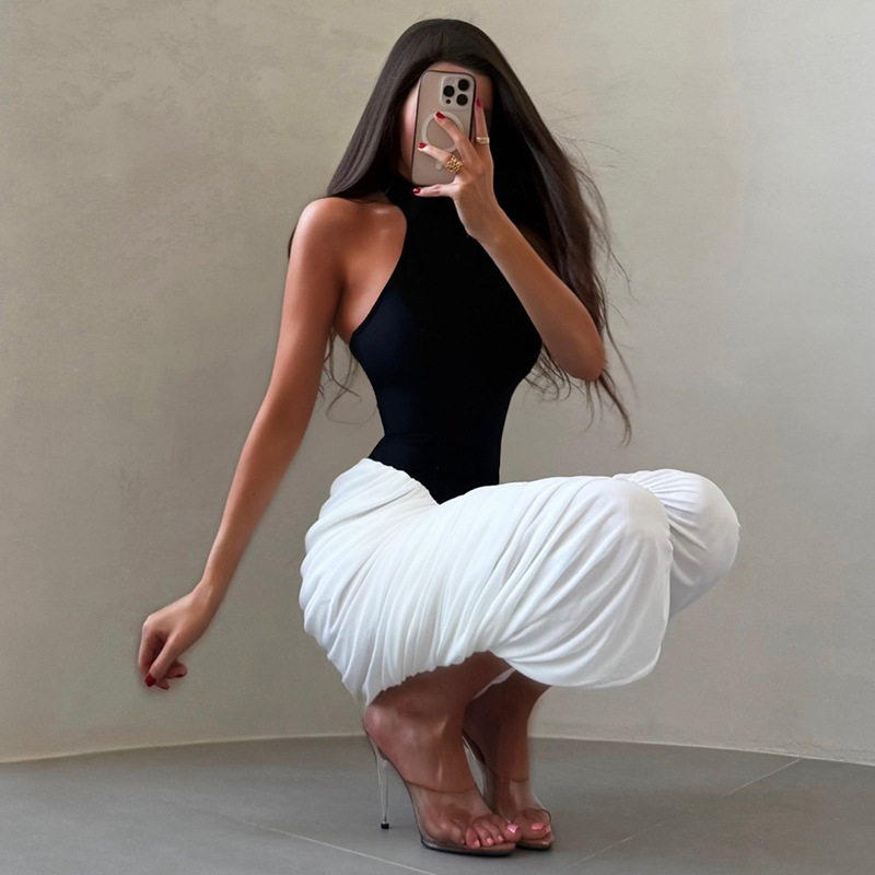 Color Block Black and White Bodycon Dress Sleeveless Fashionable Casual Style Perfect for Work or Vacation