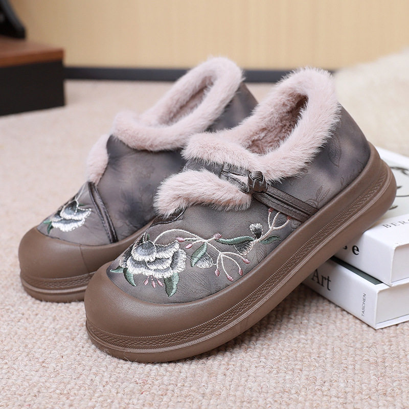 Winter Old Beijing Cloth Shoes Embroidered Shoes Non-Slip Soft Sole Furry Shoes Comfortable and Warm New Chinese Style Han Dynasty Women's Cotton Shoes