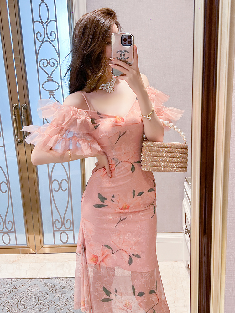 (Mới) Mã A0049 Giá 1130K: Áo Hai Dây Nữ Chtdng Hàng Mùa Hè Họa Tiết Hoa Hai Dây Hở Vai Thời Trang Nữ Chất Liệu G04 Sản Phẩm Mới, (Miễn Phí Vận Chuyển Toàn Quốc).