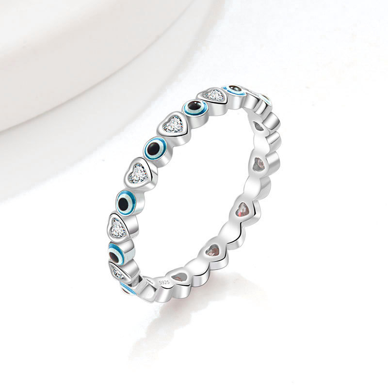 欧美跨境新款恶魔之眼爱心戒指女镶钻滴胶轻奢设计感指环现货批发