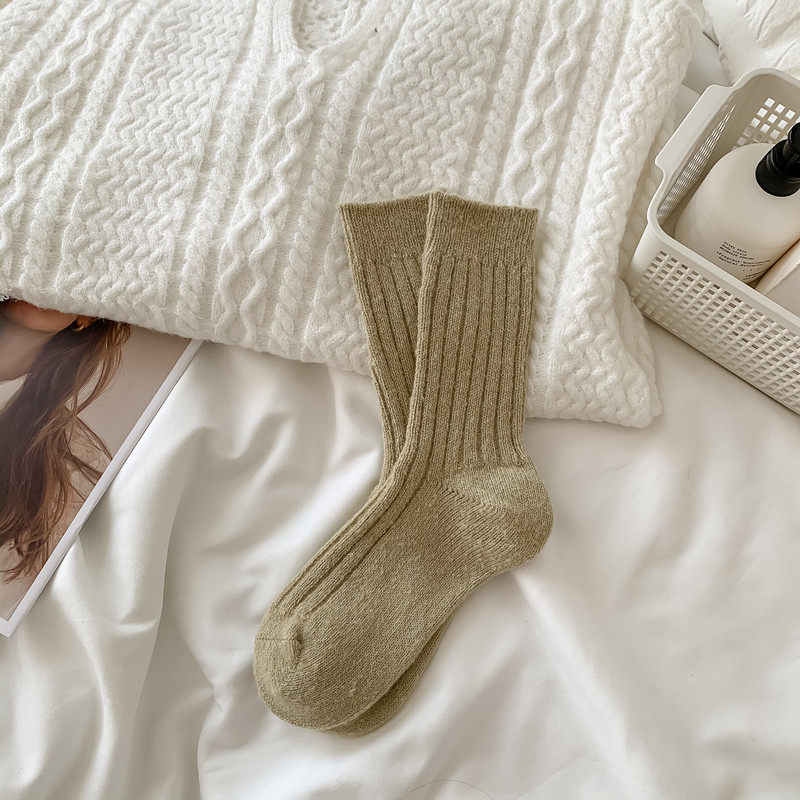羊毛袜子女秋冬季中筒加绒加厚保暖日系纯色粗条冬天羊绒堆堆长袜