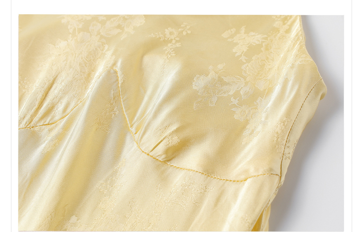 Set áo khoác jacquard dáng ngắn phối đầm hai dây cổ chữ V dài, họa tiết hoa thêu — Váy yếm (giao hàng trong 7 ngày), Áo Jacquard (giao hàng trong 7 ngày), Áo Jacquard (giao hàng trong ngày)