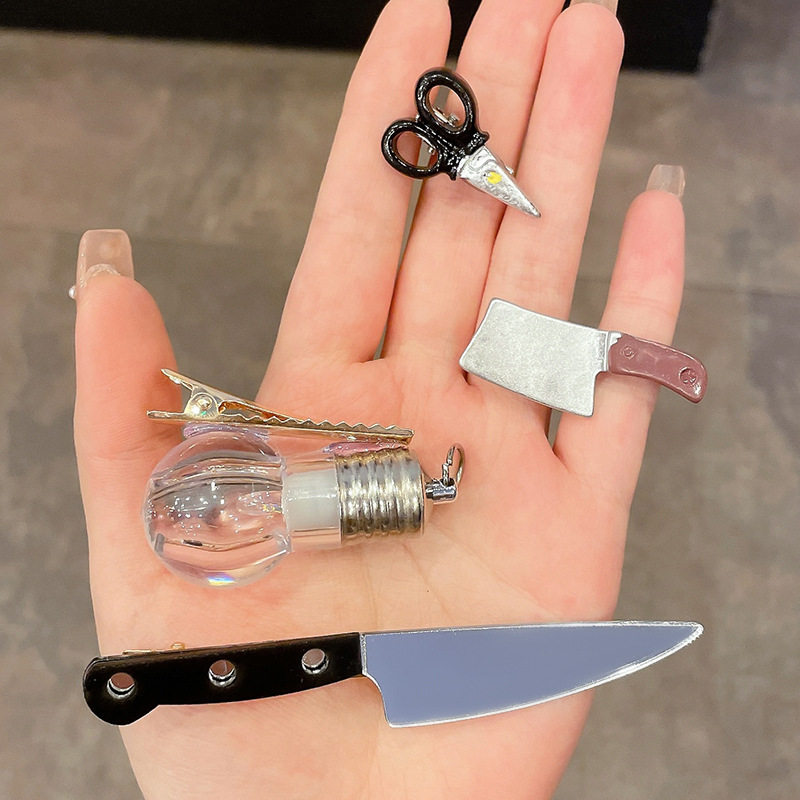 Fun and Funny Scissors Light Bulb Hairpin Female Cute Popular New Hairpin Side Bangs Broken Hair Small Clip Headdress