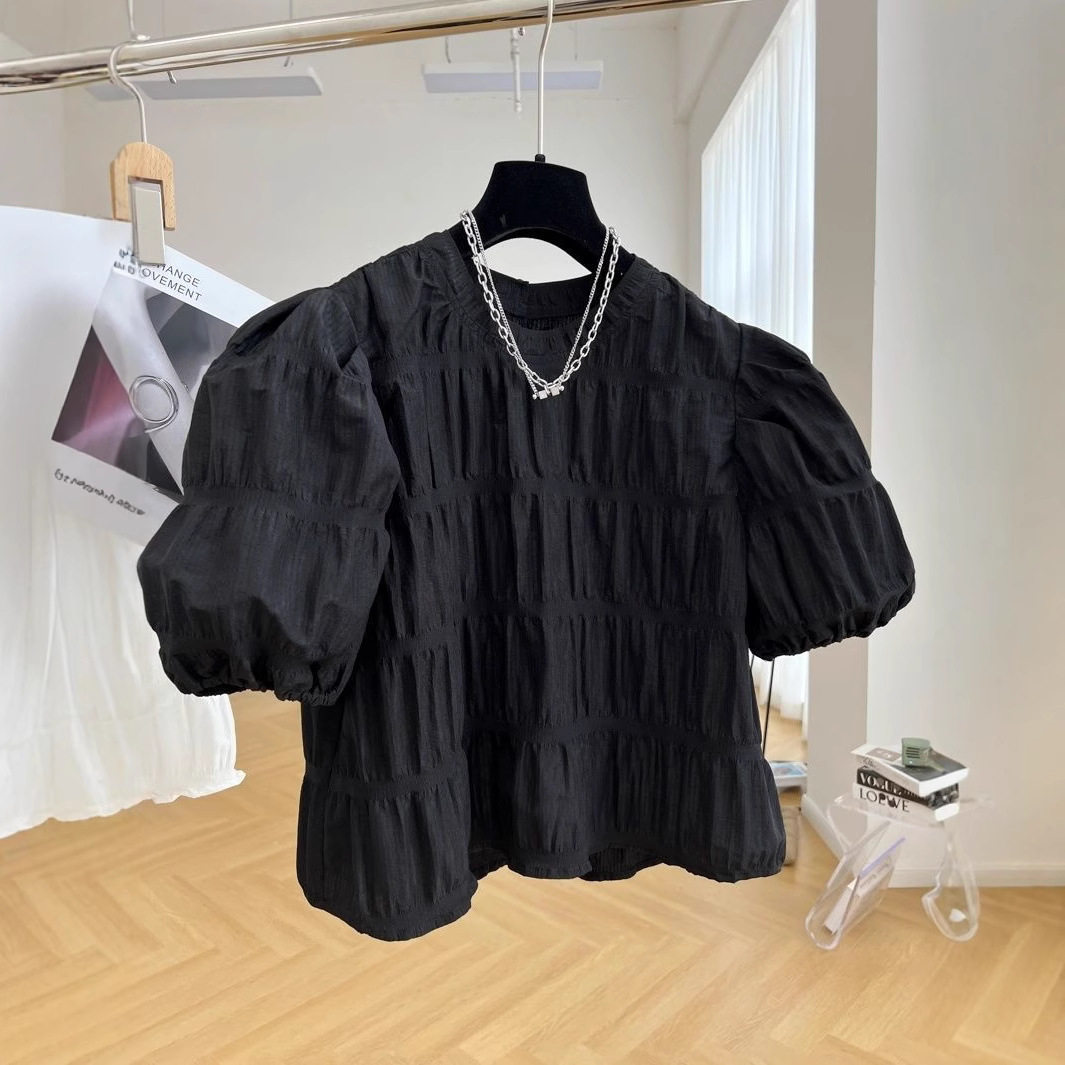 Loose Fit Short Sleeve T Shirt Vintage Style Pleated Design Casual Wear Available in White and Black Wholesale