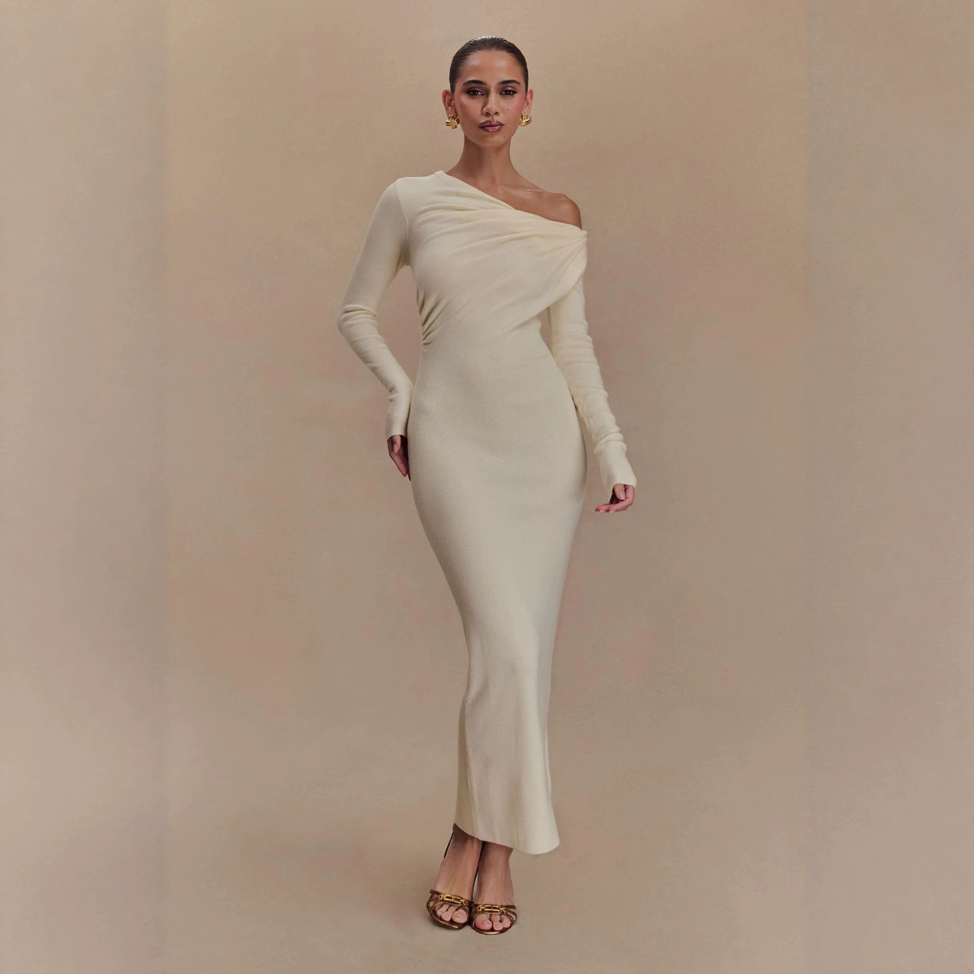 Elegant Womens Maxi Dress Trendy Design Comfortable Fit Versatile Style Perfect for Casual or Formal Occasions